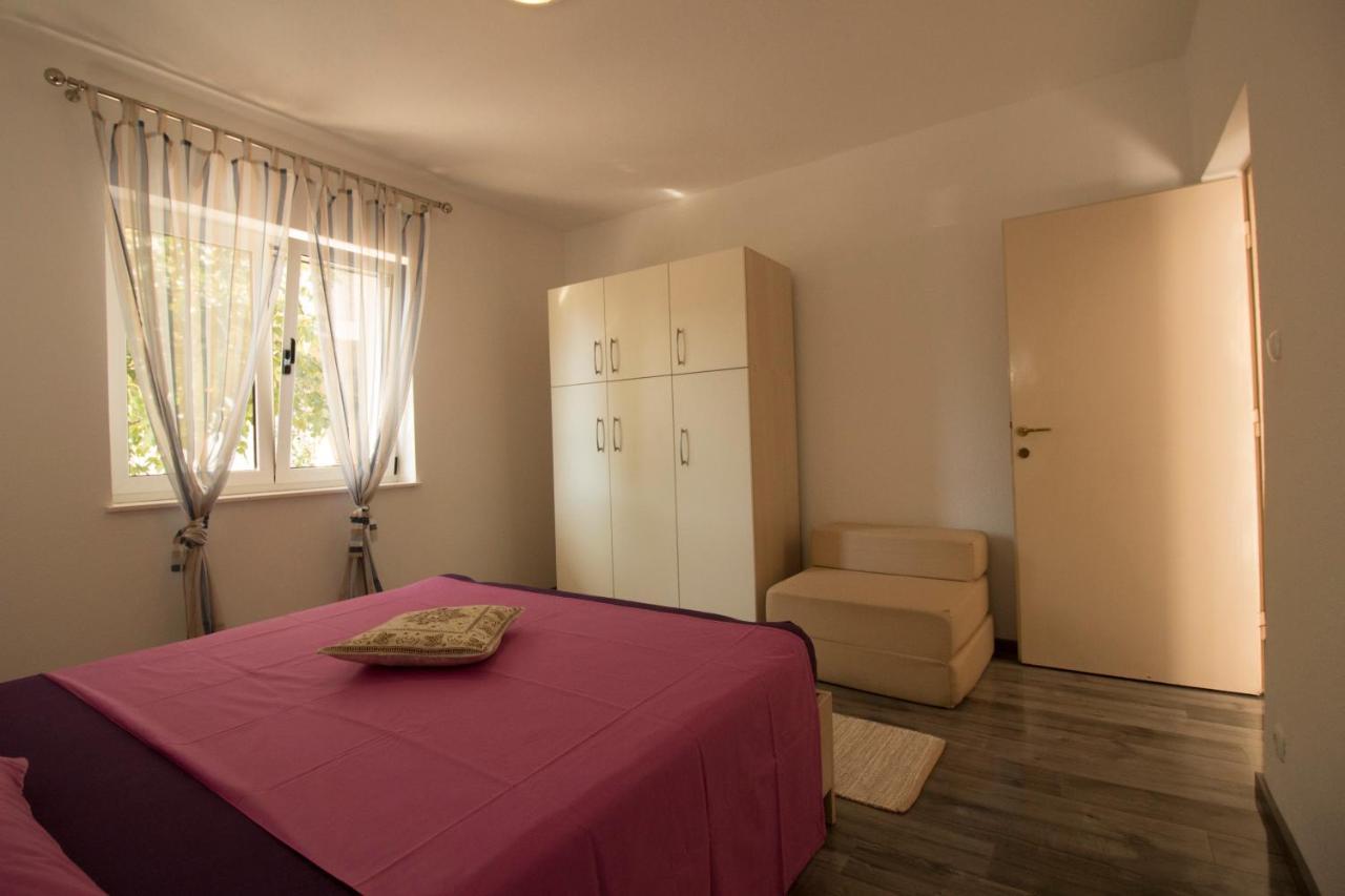 Apartmani Ana Juricev Vodice Eksteriør bilde