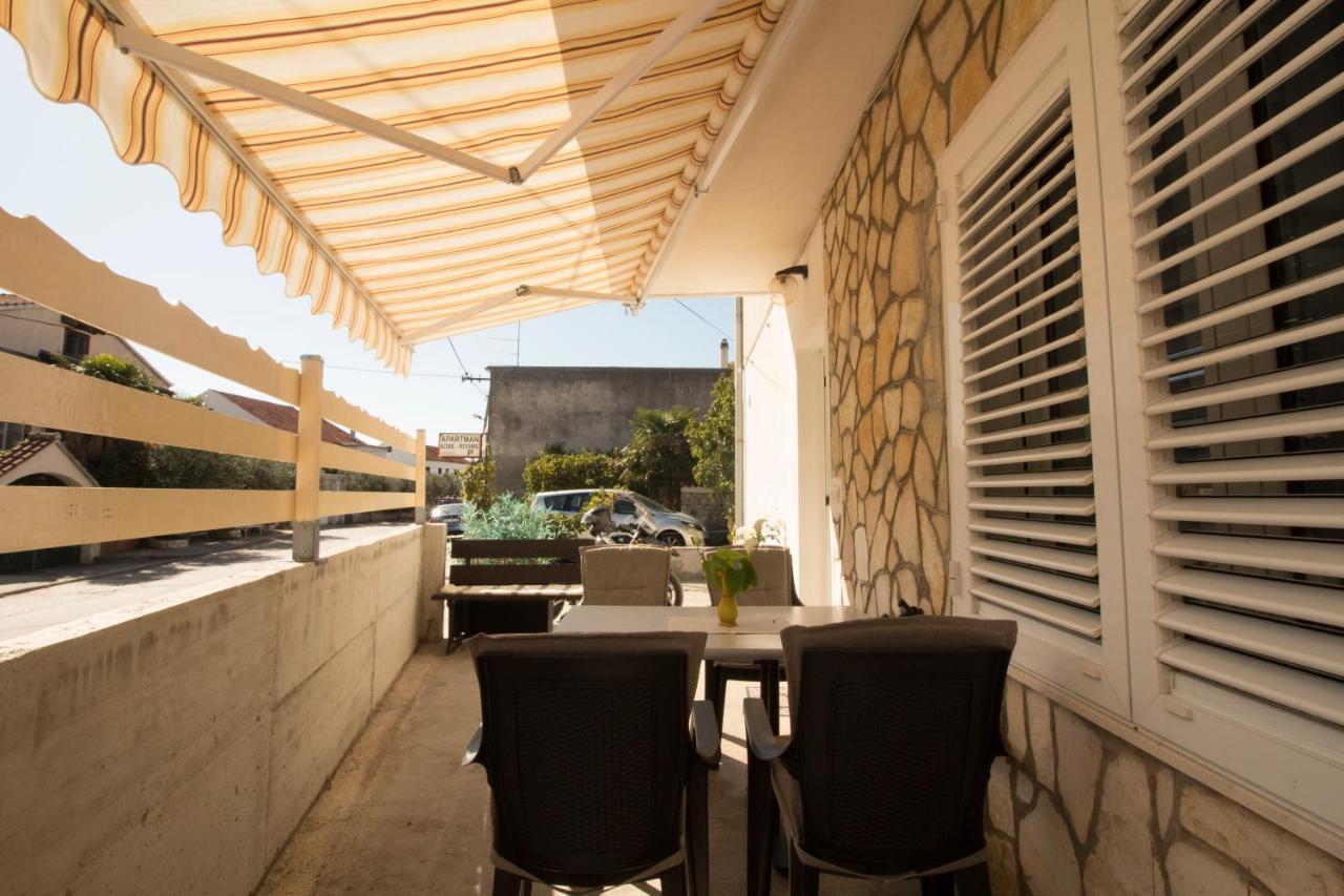 Apartmani Ana Juricev Vodice Eksteriør bilde