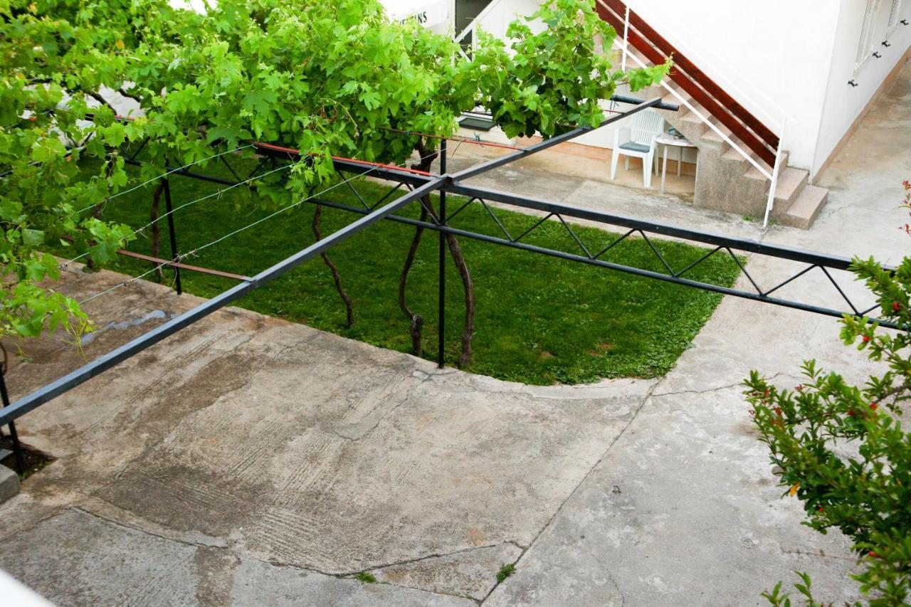 Apartmani Ana Juricev Vodice Eksteriør bilde