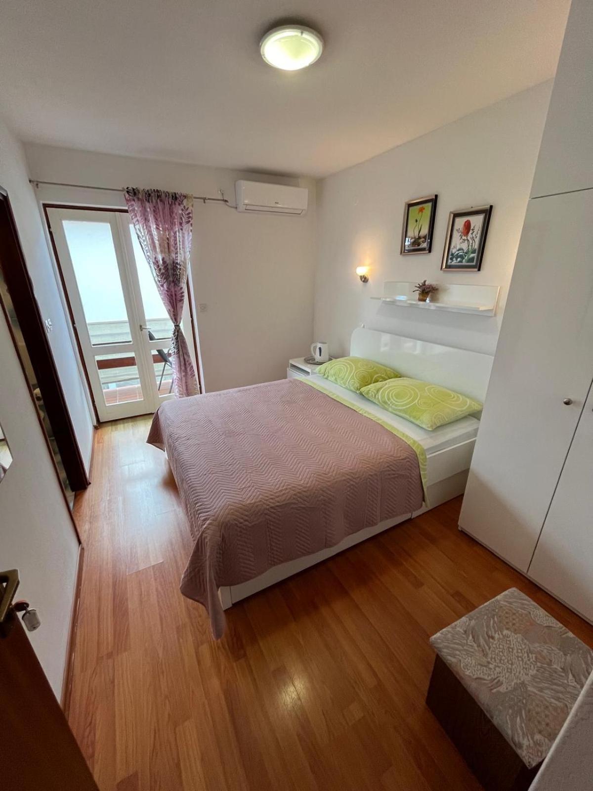 Apartmani Ana Juricev Vodice Eksteriør bilde