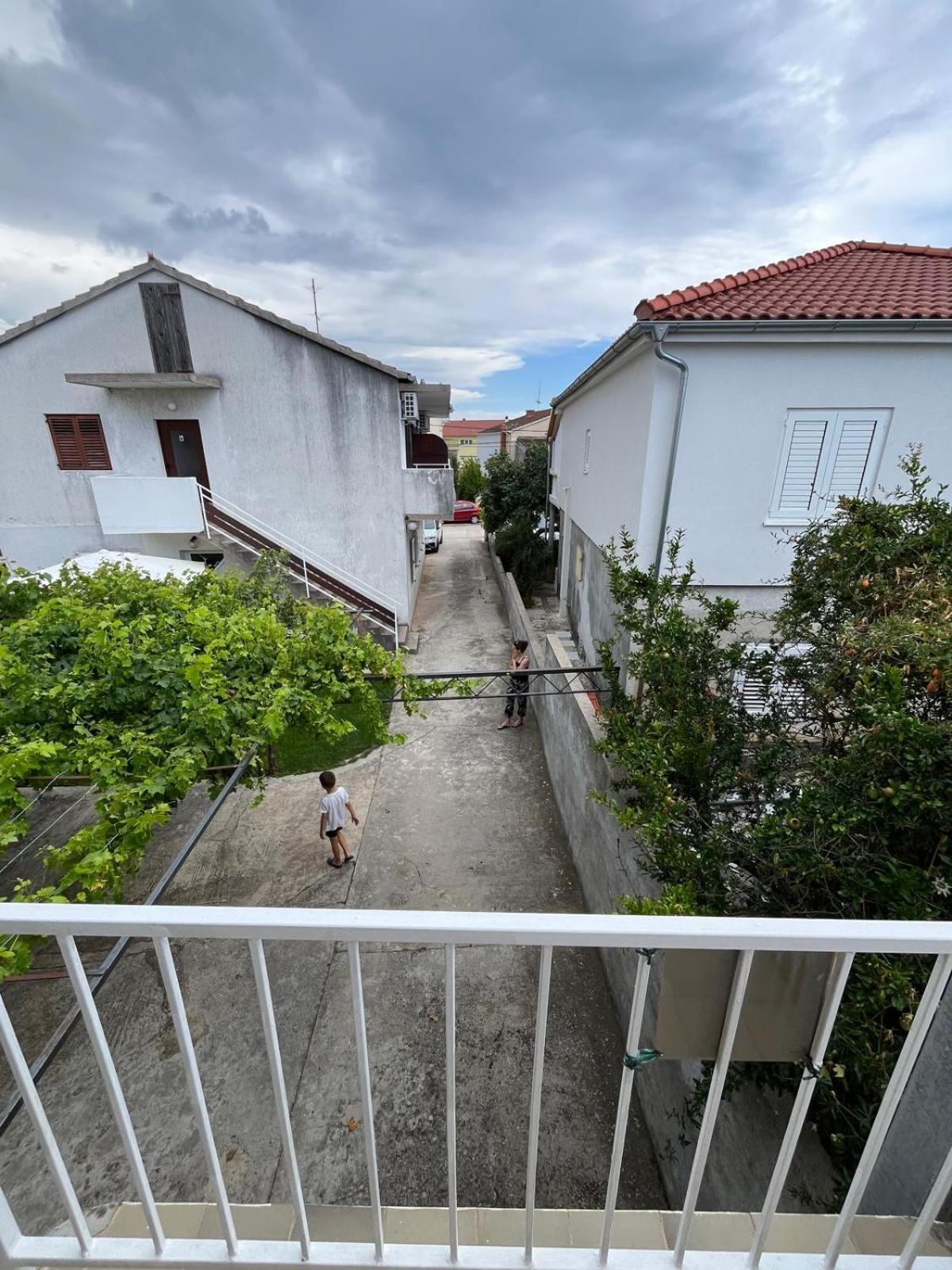 Apartmani Ana Juricev Vodice Eksteriør bilde