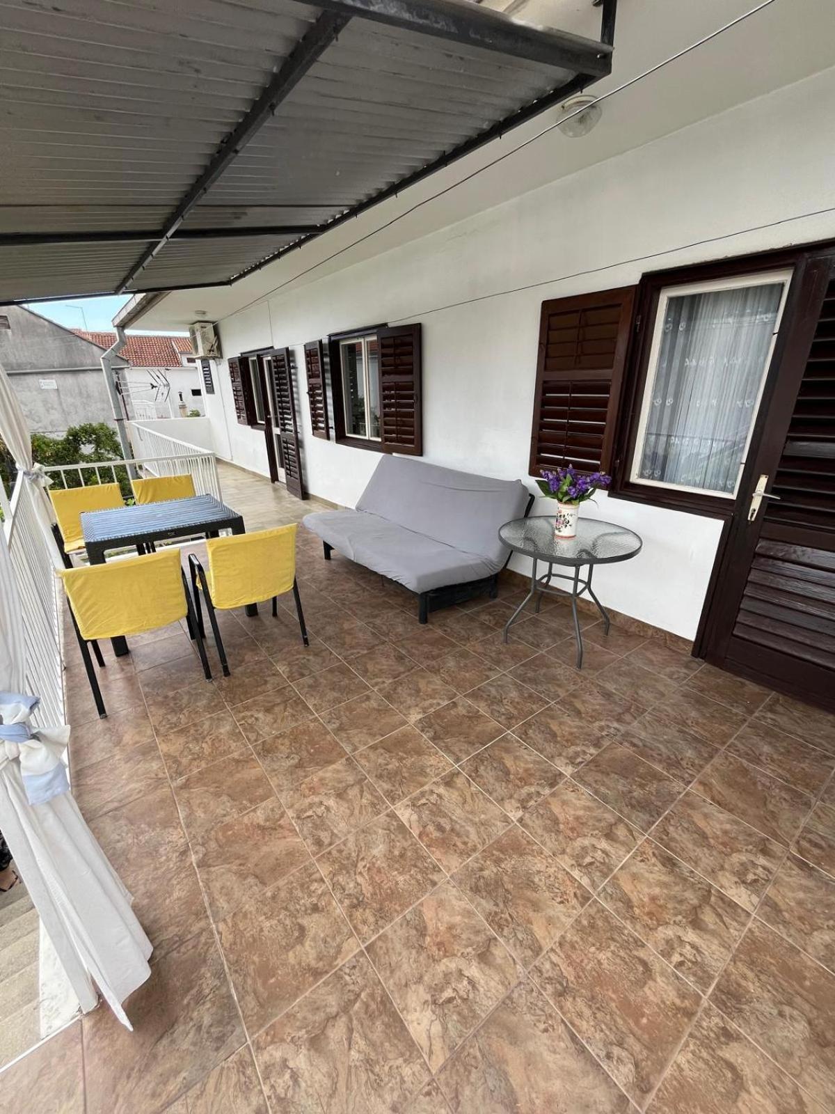Apartmani Ana Juricev Vodice Eksteriør bilde
