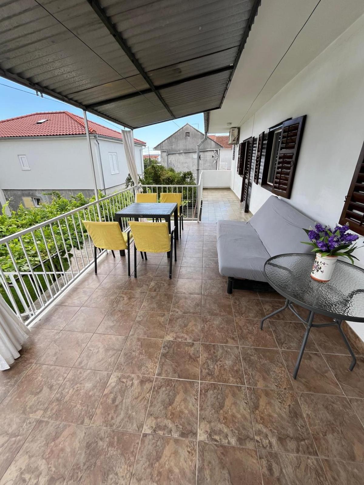 Apartmani Ana Juricev Vodice Eksteriør bilde