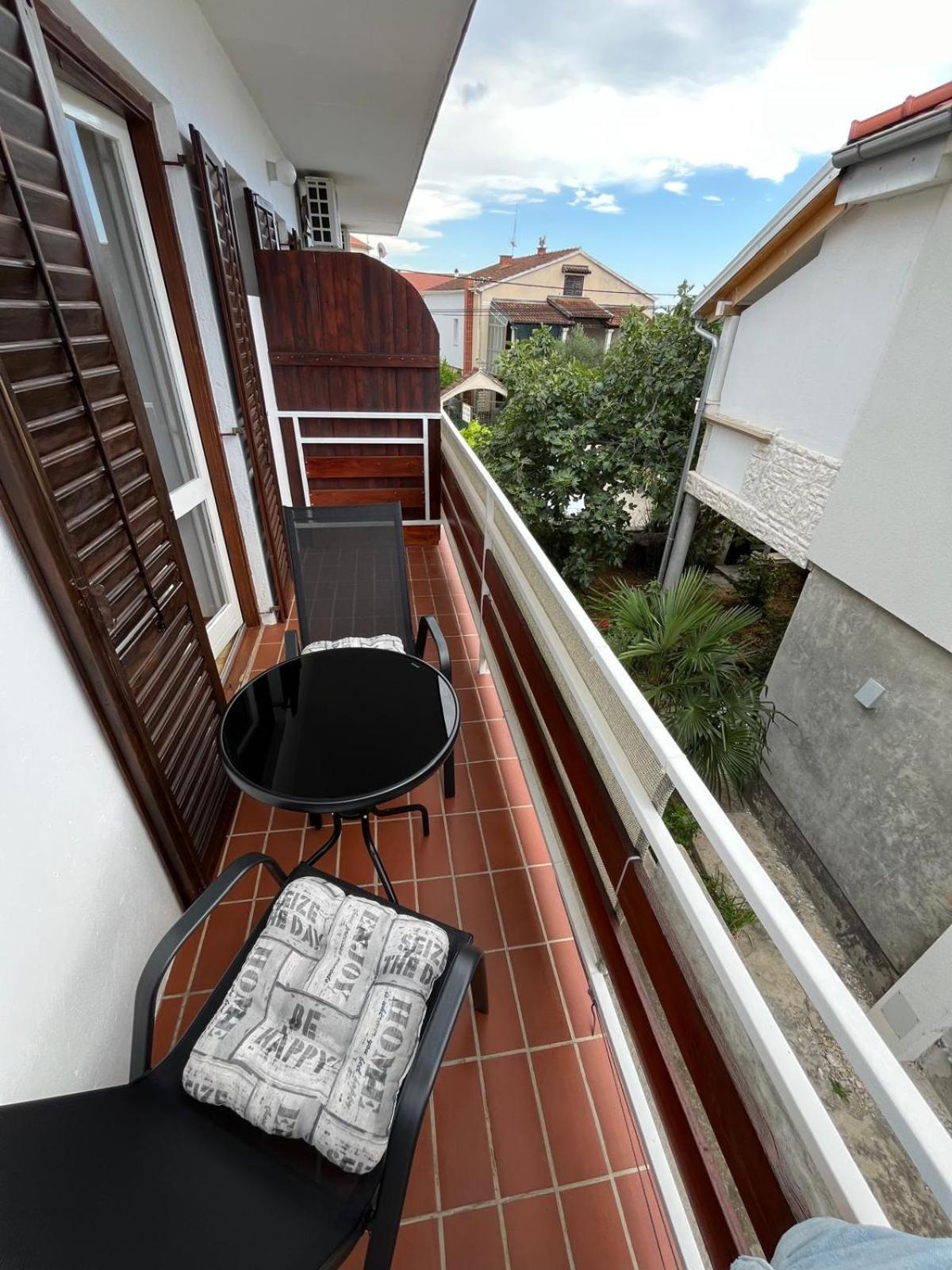 Apartmani Ana Juricev Vodice Eksteriør bilde