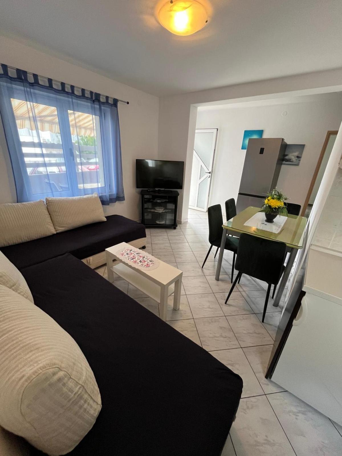 Apartmani Ana Juricev Vodice Eksteriør bilde