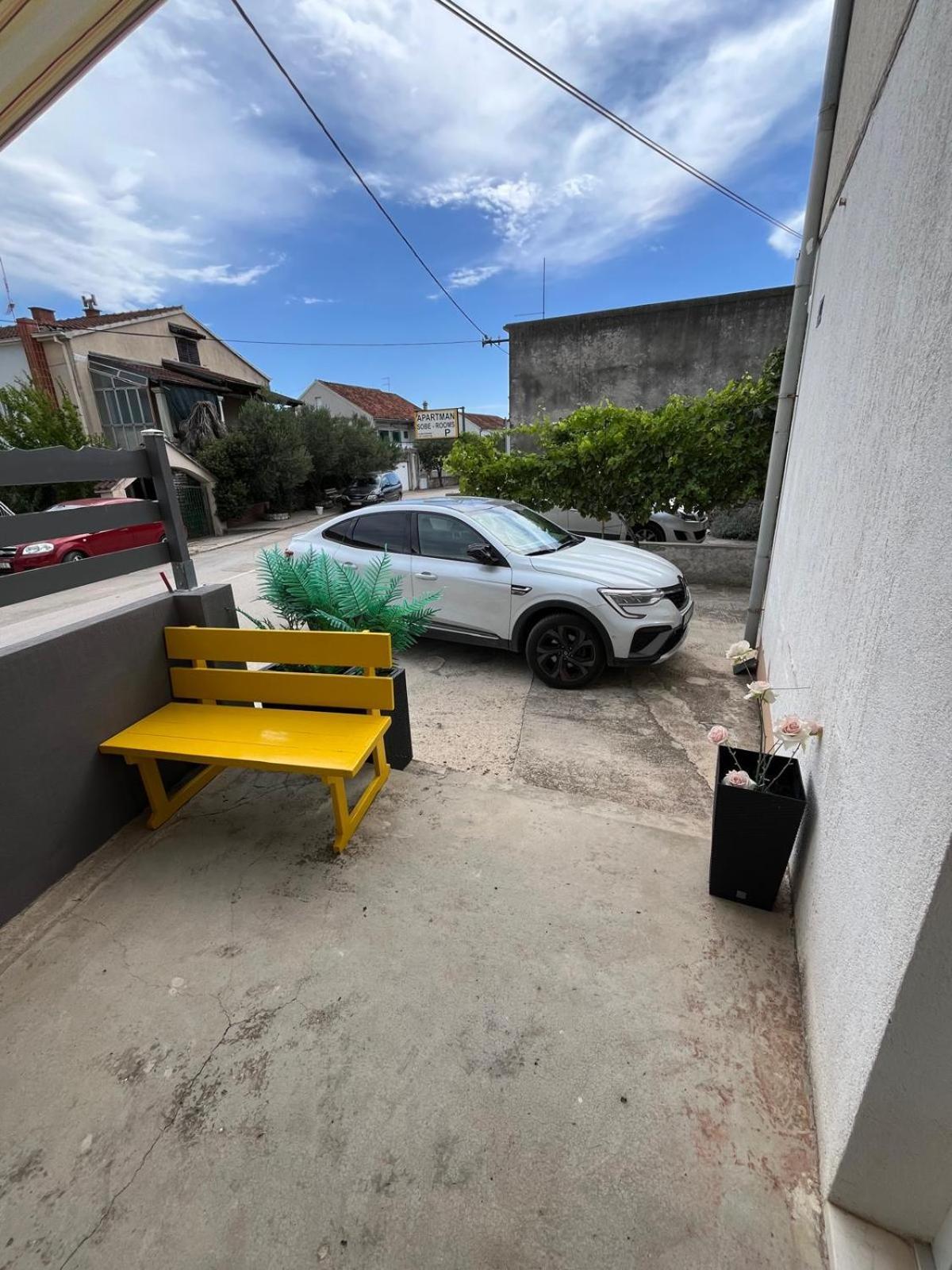 Apartmani Ana Juricev Vodice Eksteriør bilde