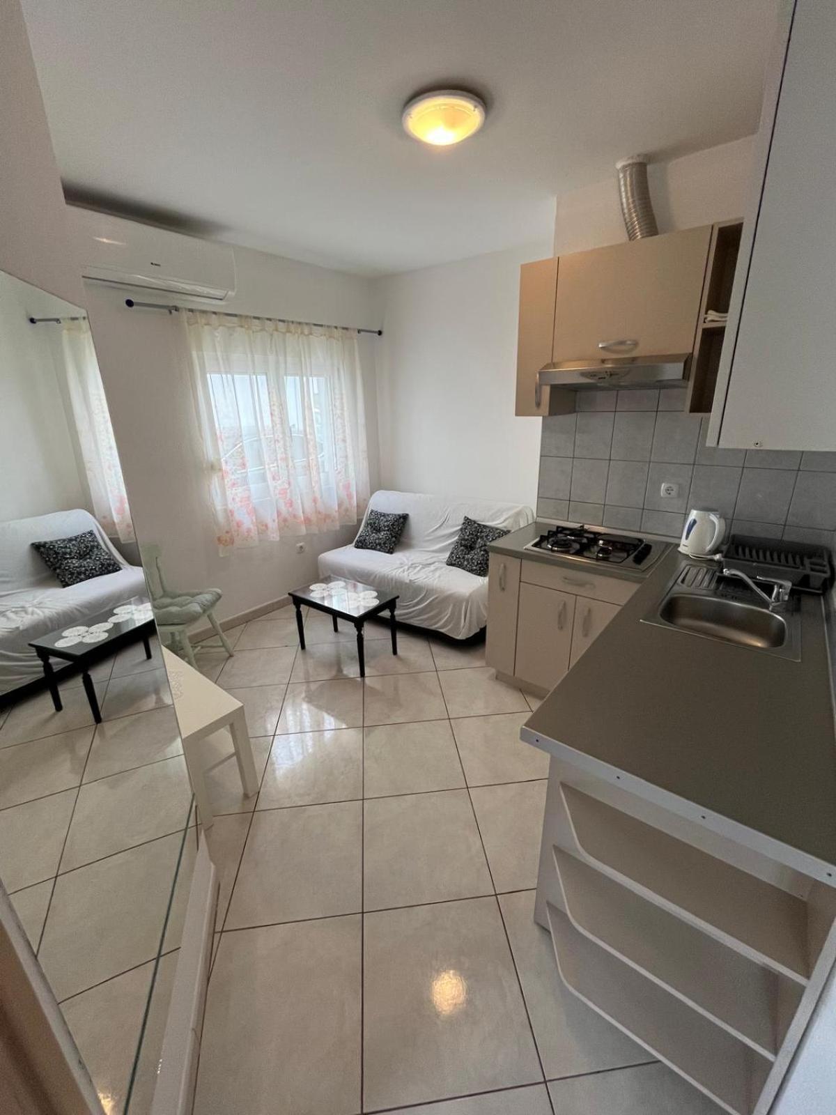 Apartmani Ana Juricev Vodice Eksteriør bilde